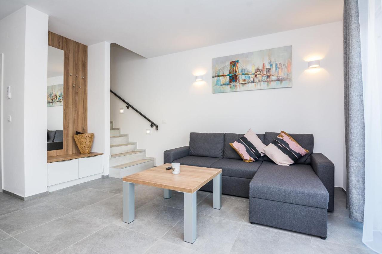 Apartment Spanic 1 Vir Exteriör bild
